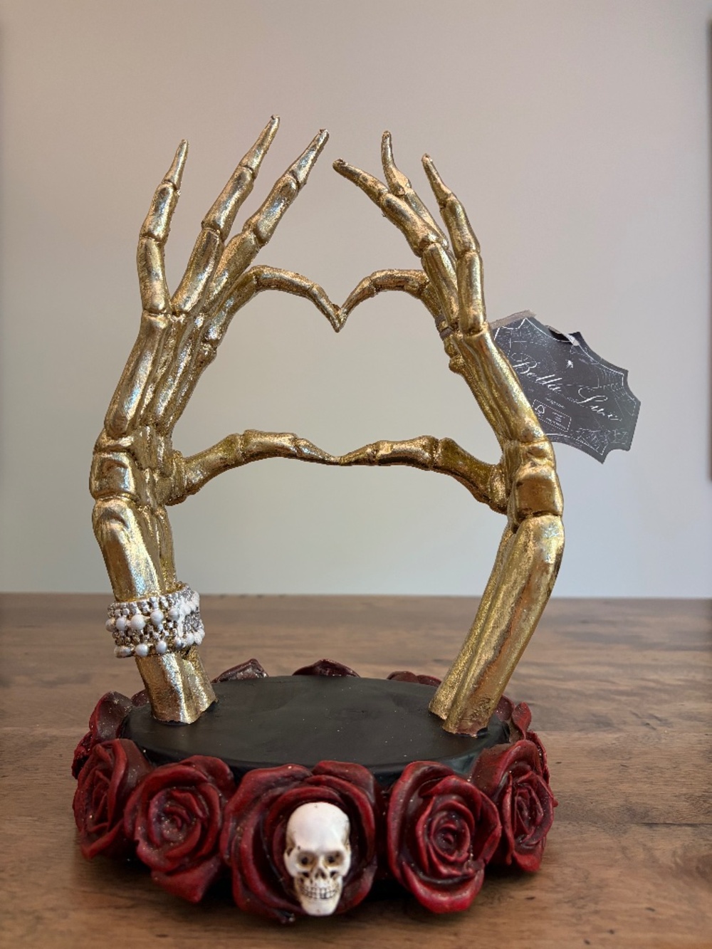 Bella Lux Heart Hands Sculpture Gold Rosebuds  HALLOWEEN Decor Display Viral